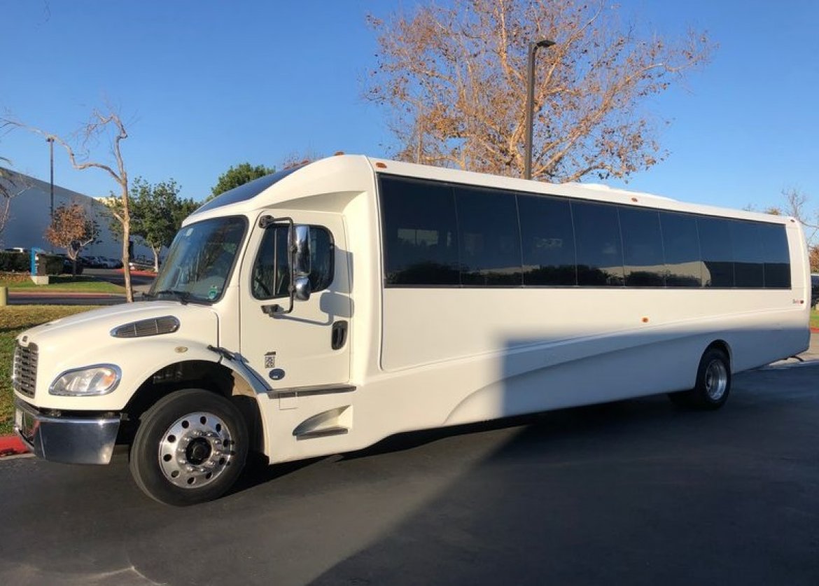 Shuttle Bus for sale: 2014 Freightliner GM40 38-Passenger Luxury Coach by Grech