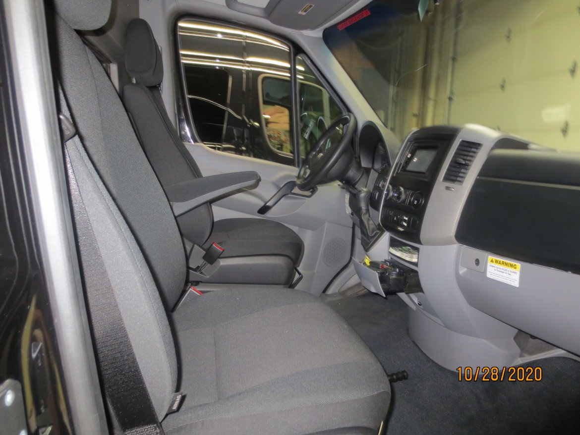 Limo Bus for Sale in Dunmore, PA - Photo 7