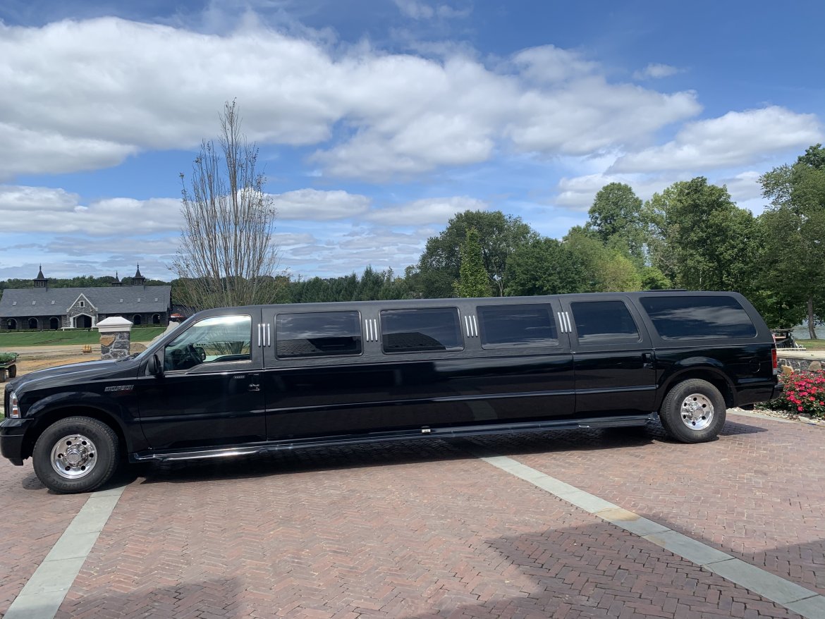 Limousine for sale: 2005 Ford Excursion by Ford