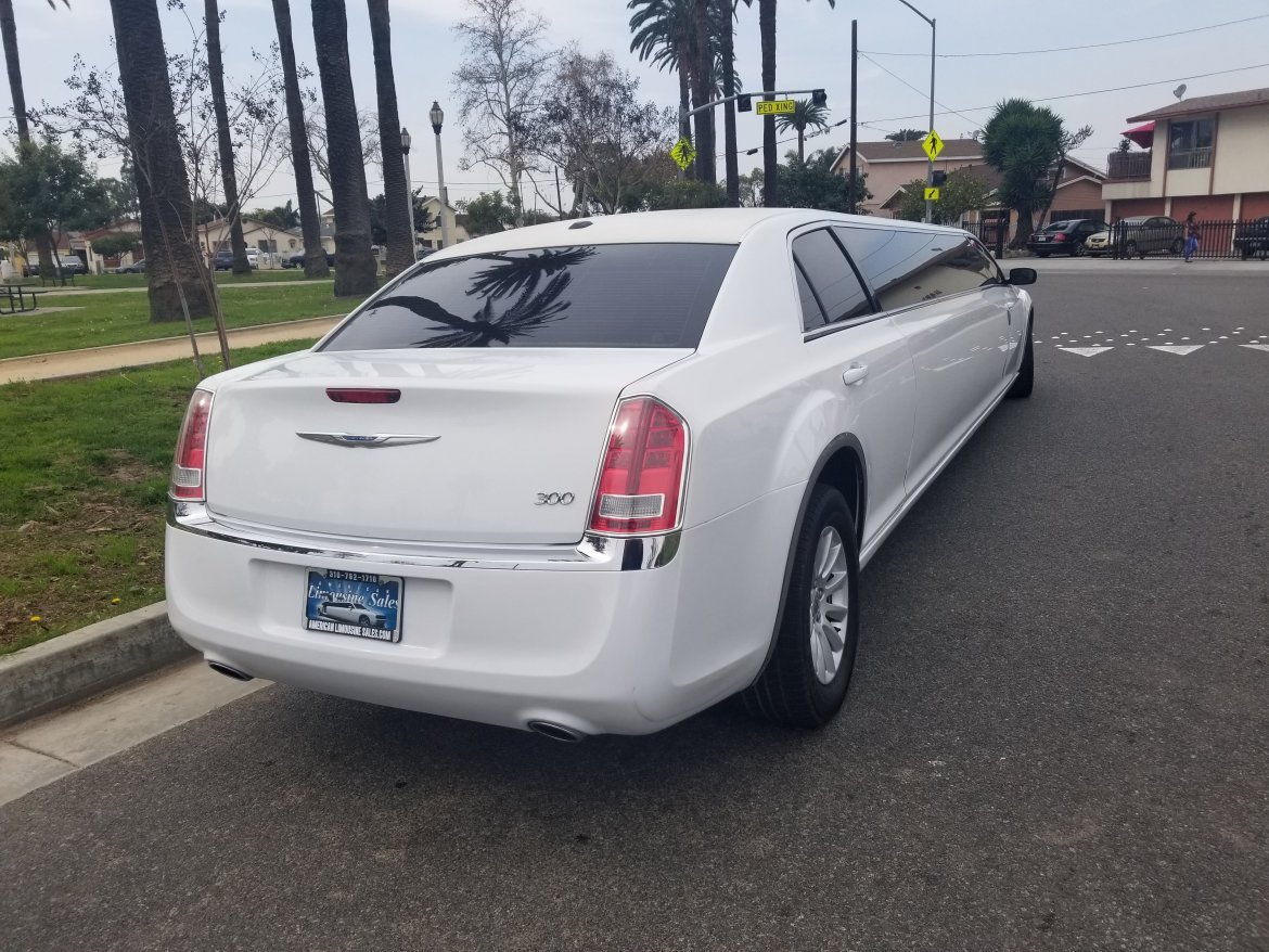 Limousine for Sale in Los Angeles, CA - Photo 5