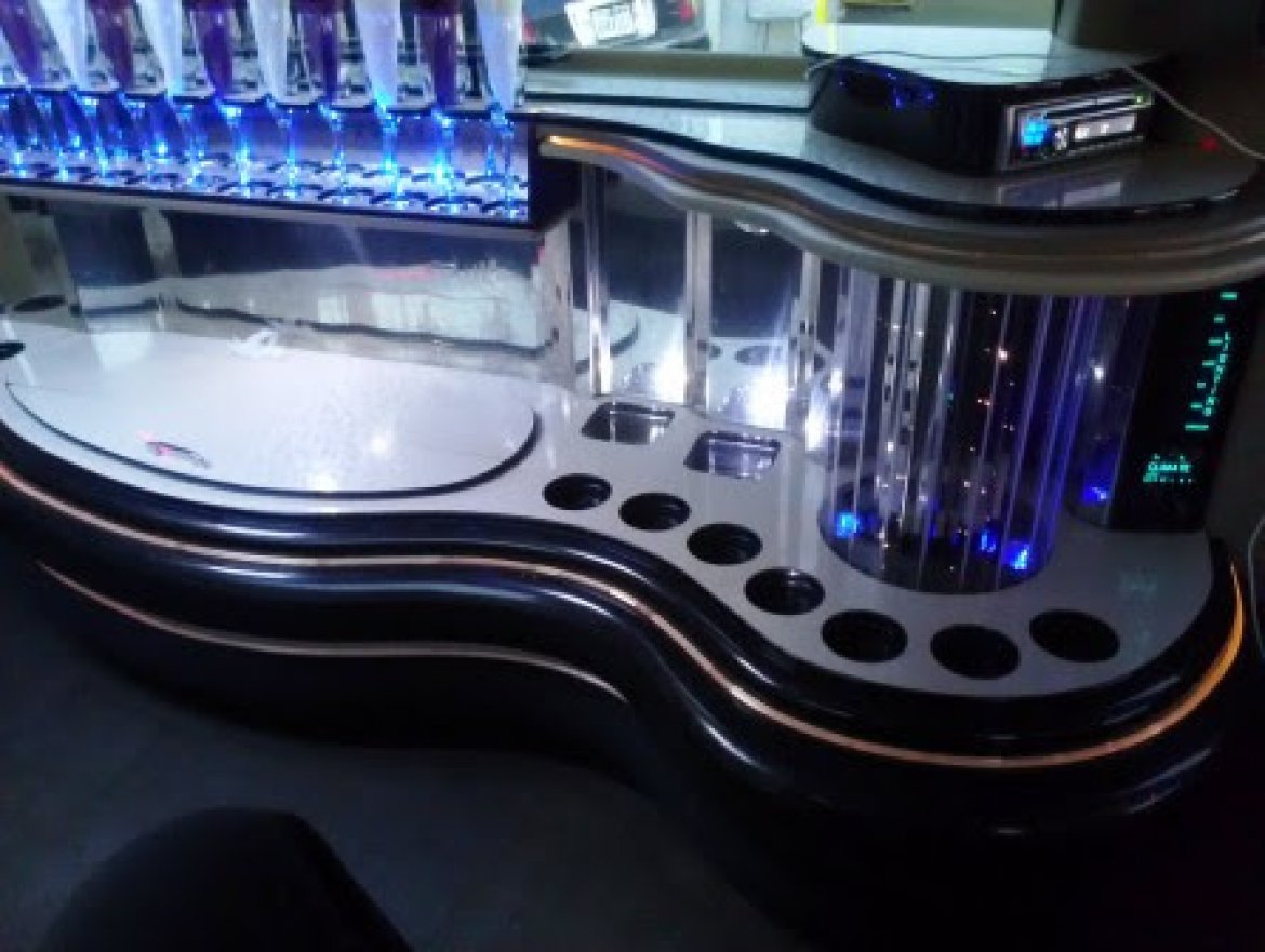 Limousine for Sale in Los Angeles, CA - Photo 7