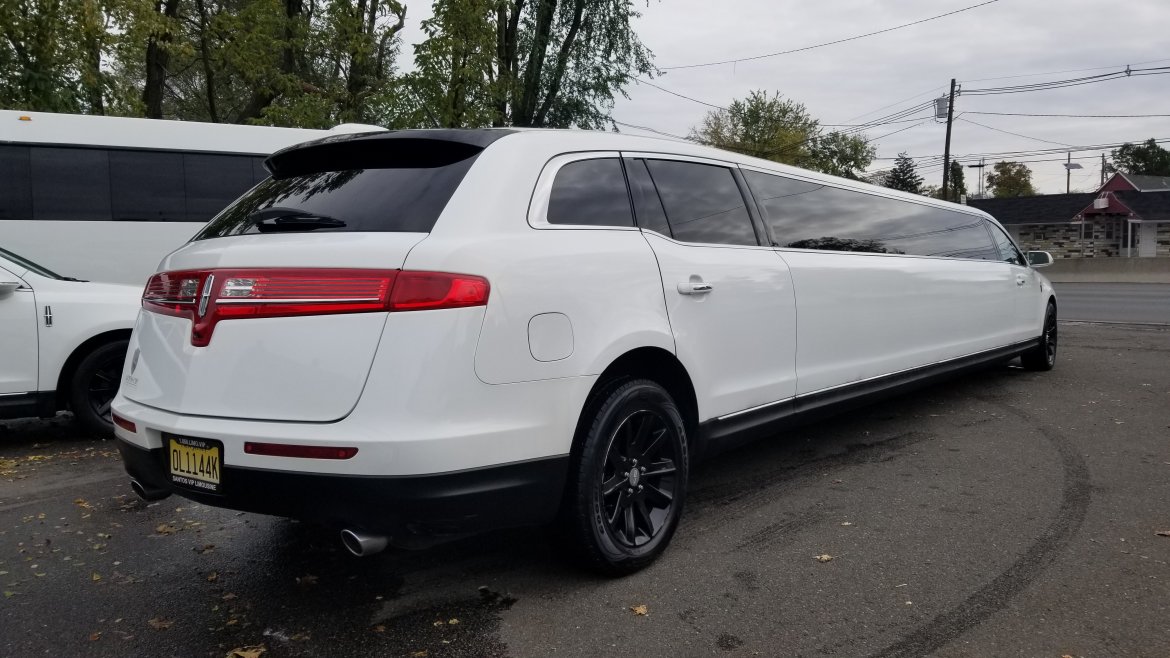 Limousine for Sale in Avenel, NJ - Photo 5