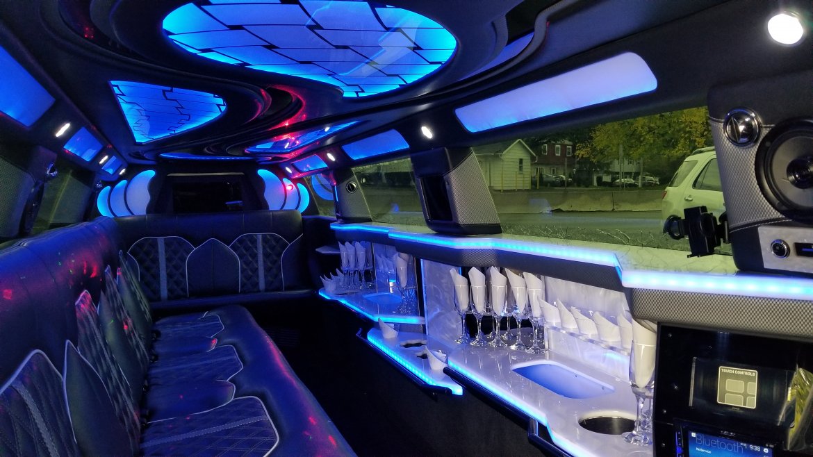 Limousine for Sale in Avenel, NJ - Photo 8