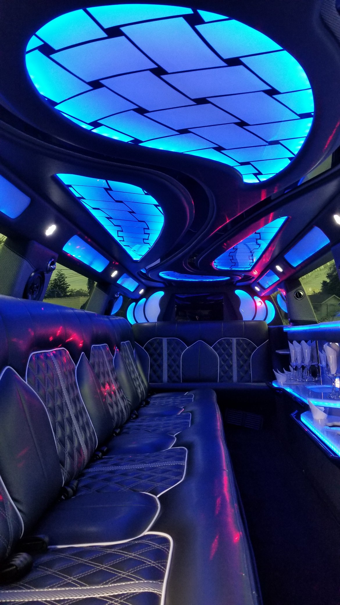 Limousine for Sale in Avenel, NJ - Photo 12