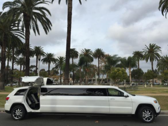 2015 Jeep Grand Cherokee Limousine for Sale in Los Angeles, CA - Photo 3