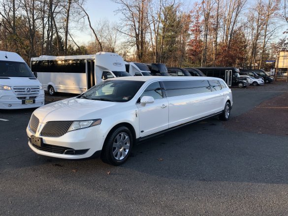 2013 Lincoln MKT 120 5th Door Limousine for Sale in Morganville, NJ - Photo 3