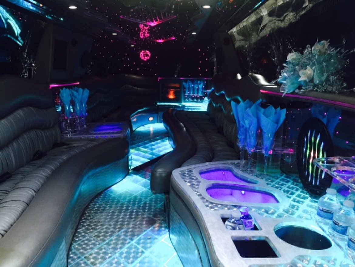 Photo of Limousine for sale: 2006 Cadillac Escalade 30" by Tiffany