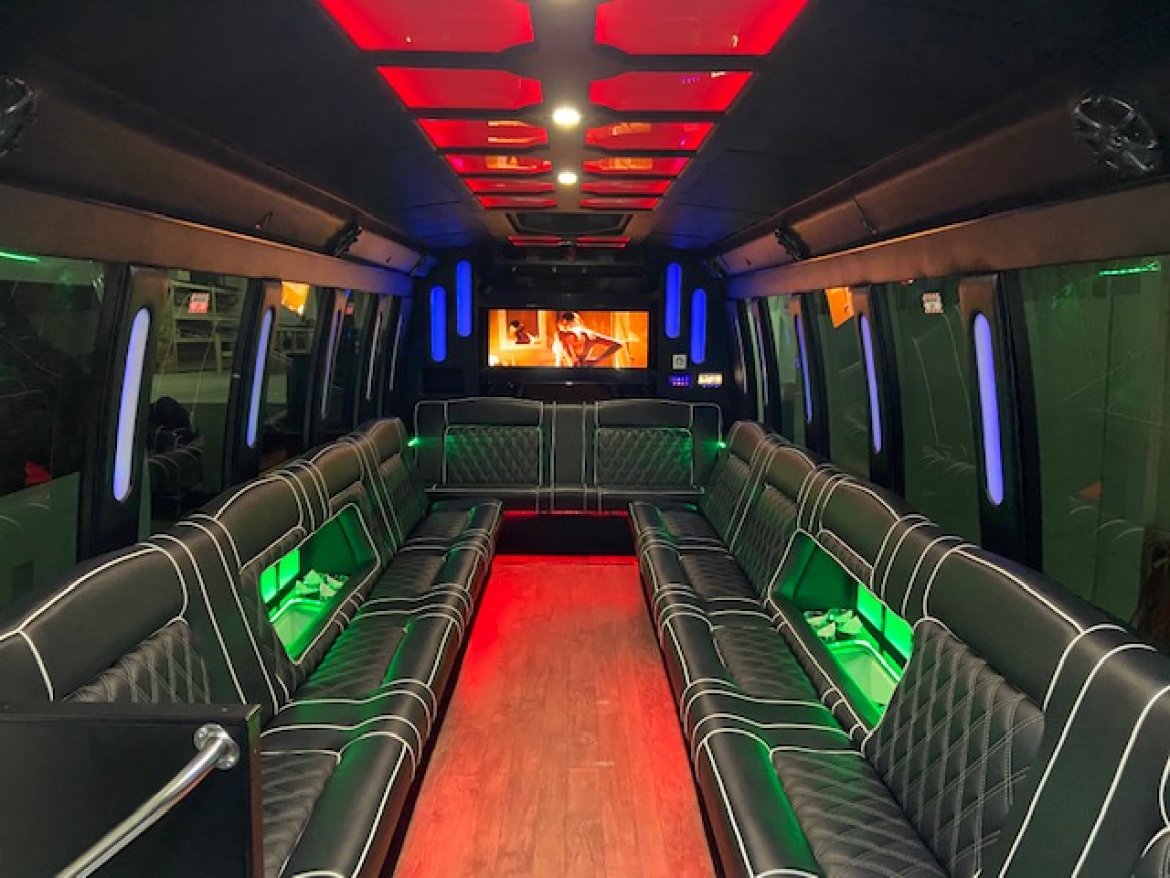 Limo Bus for sale: 2018 Ford E450 by Global Motor Coach