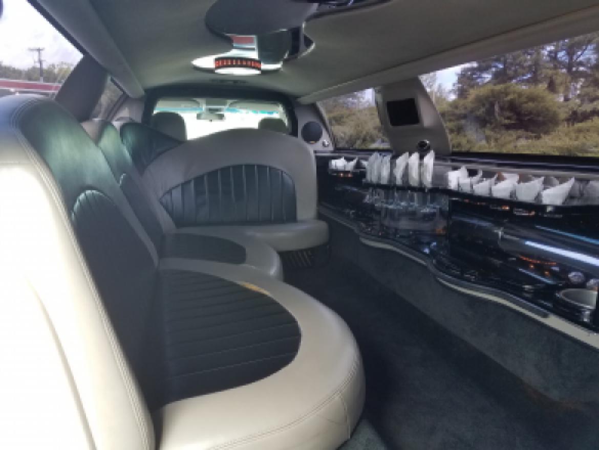 Photo of Limousine for sale: 2004 Lincoln  Towncar