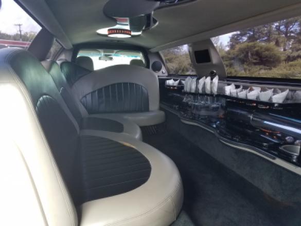 2004 Lincoln  Towncar Limousine