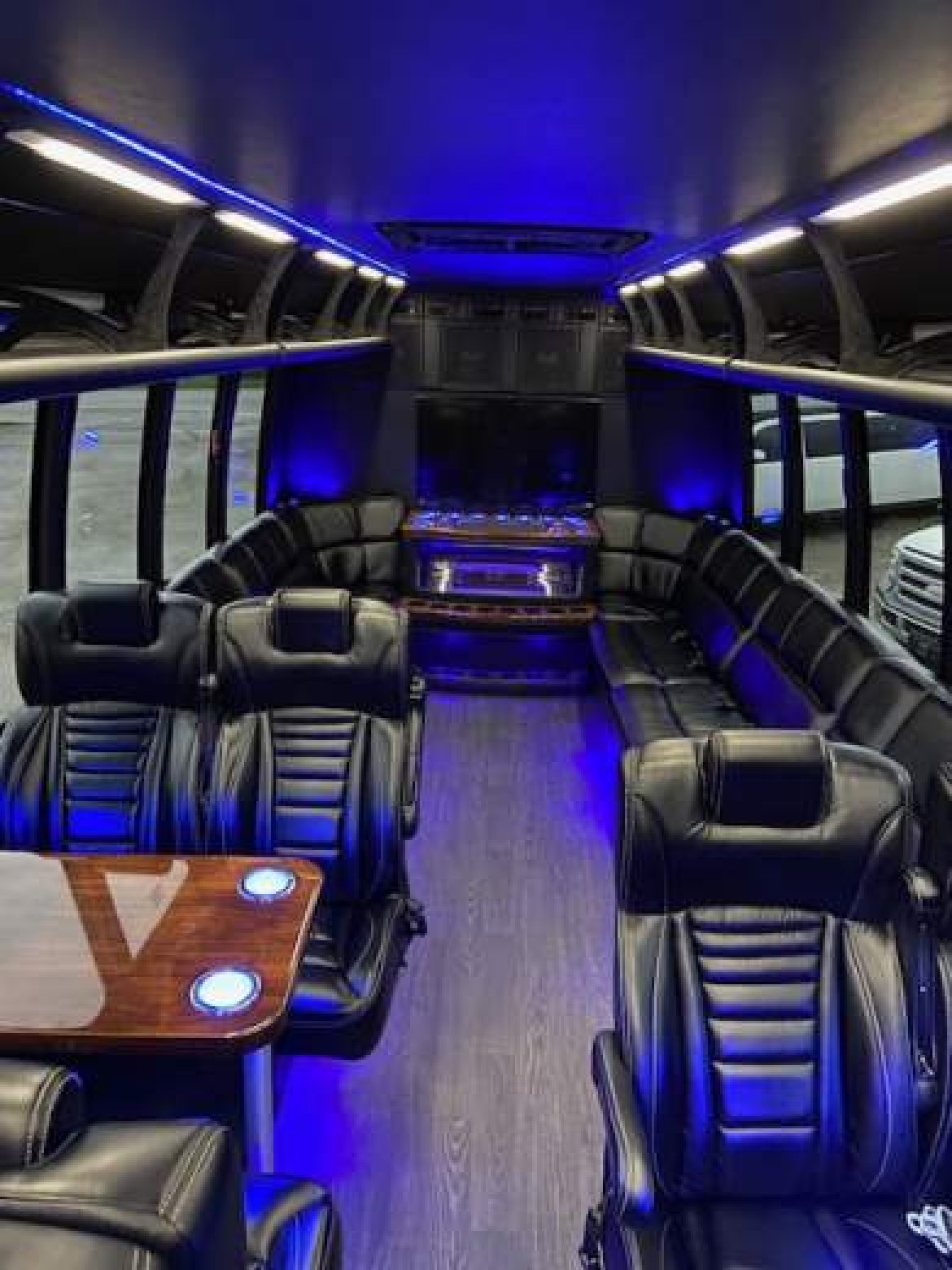 Limo Bus for sale: 2016 Ford F650 40&quot; by Turtle Top