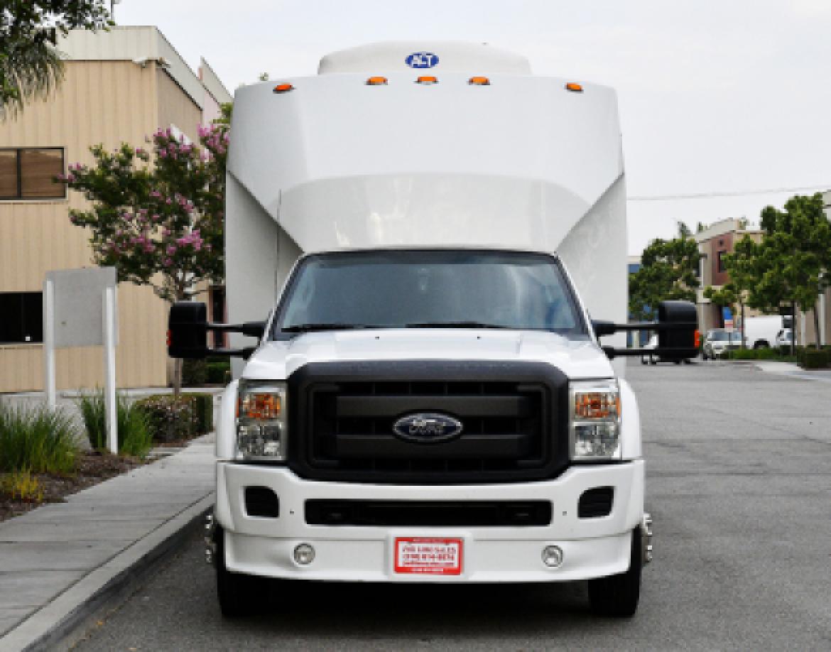Photo of Limo Bus for sale: 2013 Ford f-550 by Tiffany