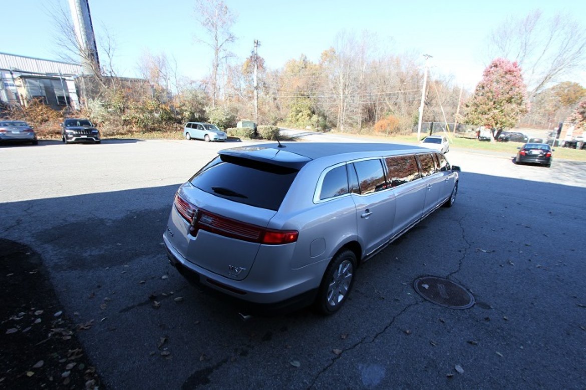 Limousine for Sale in Haverhill, MA - Photo 9