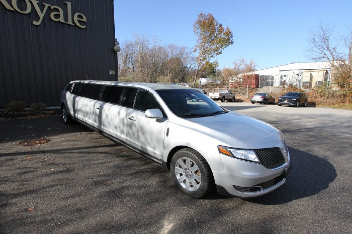 Limousine for Sale in Haverhill, MA - Photo 15