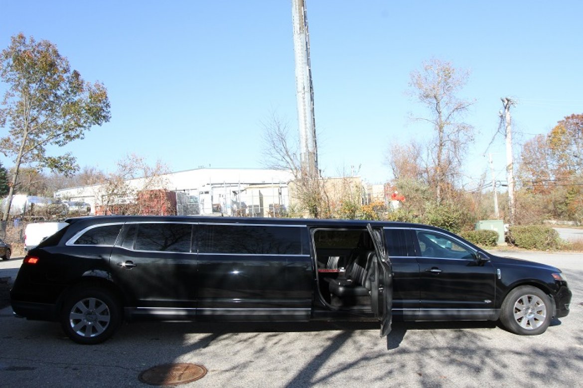 Limousine for Sale in Haverhill, MA - Photo 11