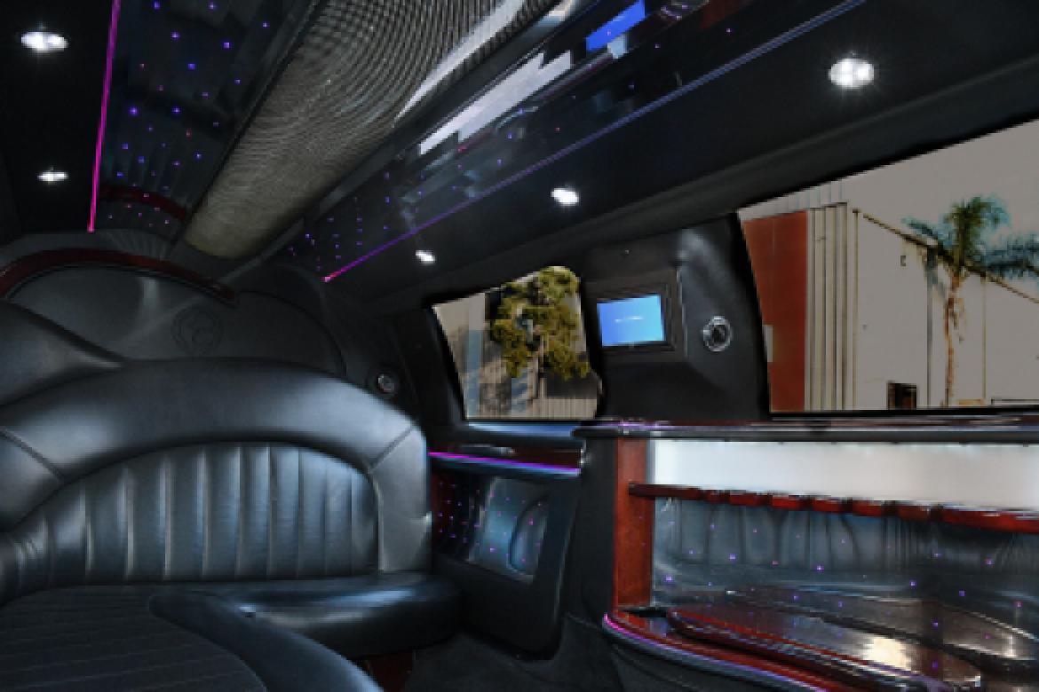 Photo of Limousine for sale: 2010 Lincoln town car 120&quot; by Executive coach builders
