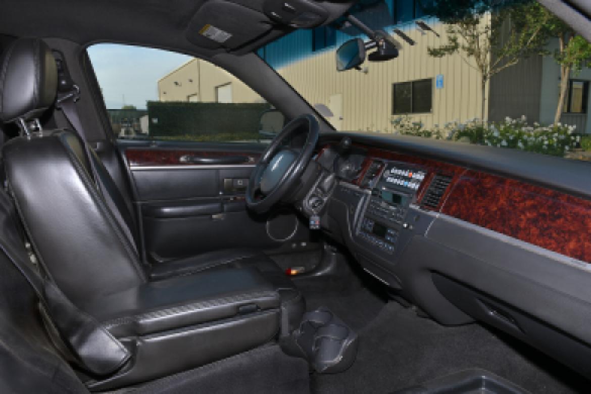 Photo of Limousine for sale: 2010 Lincoln town car 120&quot; by Executive coach builders