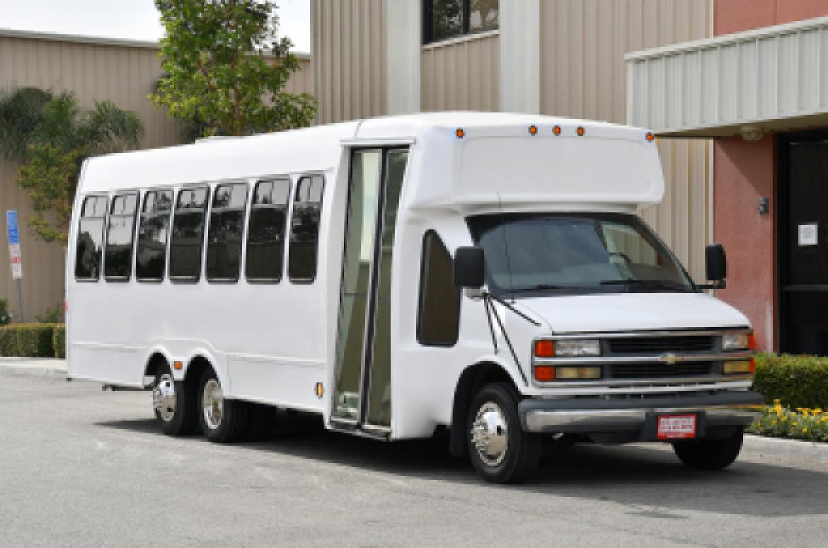 Photo of Limo Bus for sale: 2001 Chevrolet 3500 by Turtle Top