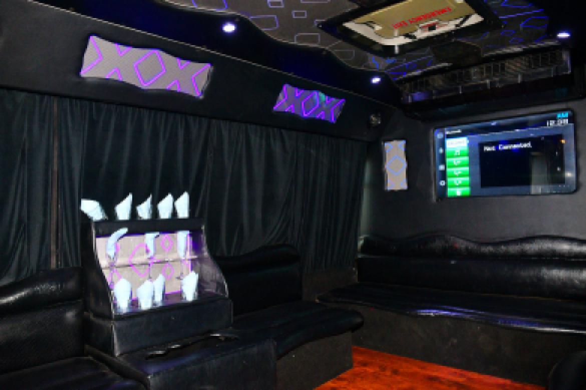 Photo of Limo Bus for sale: 2001 Chevrolet 3500 by Turtle Top