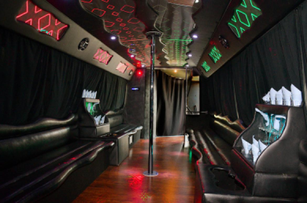 Photo of Limo Bus for sale: 2001 Chevrolet 3500 by Turtle Top