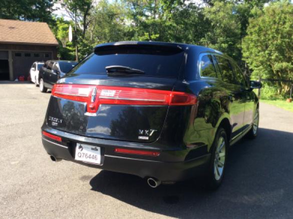 2013 Lincoln MKT SUV for Sale in Bordentown, NJ - Photo 2