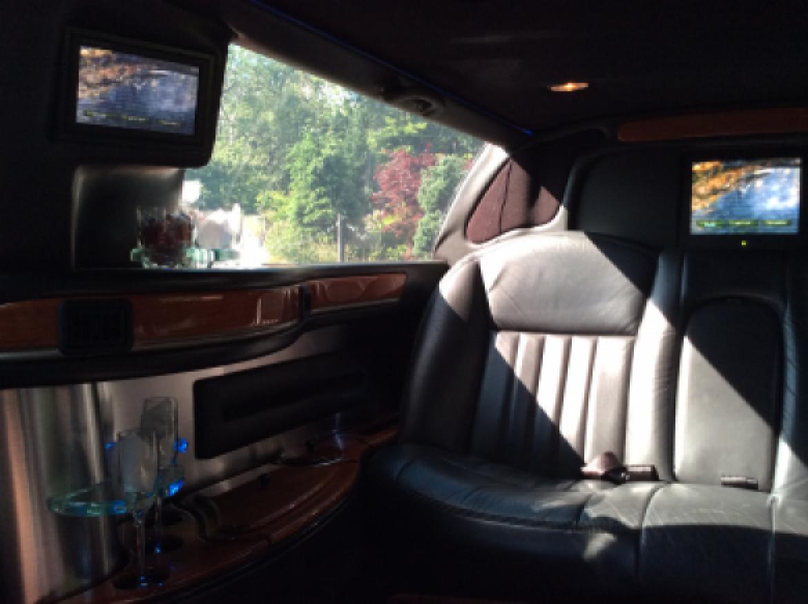 Photo of Limousine for sale: 2008 Lincoln Town Car 72&quot; by Krystal