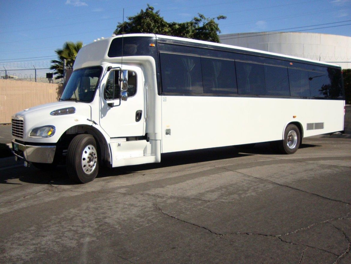Shuttle Bus for Sale in CARSON, CA - Photo 3