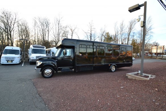 2013 International IC Shuttle Bus Shuttle Bus for Sale in Morganville, NJ - Photo 2