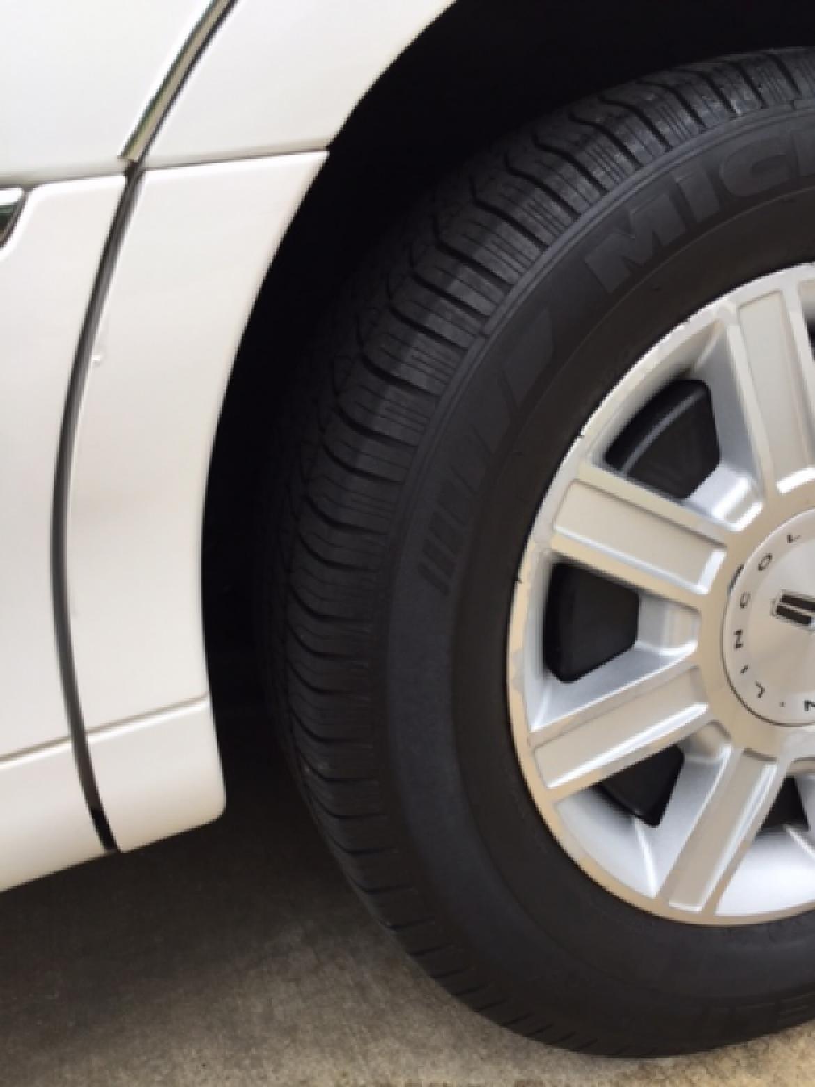 Photo of Limousine for sale: 2007 Lincoln   Town Car 120&quot; by DaBryan Coach Builders