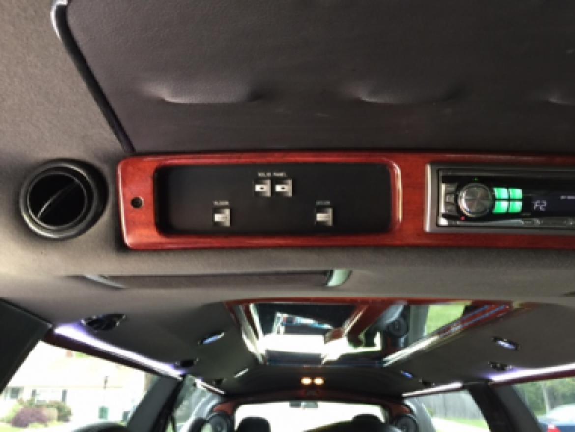 Photo of Limousine for sale: 2007 Lincoln   Town Car 120&quot; by DaBryan Coach Builders