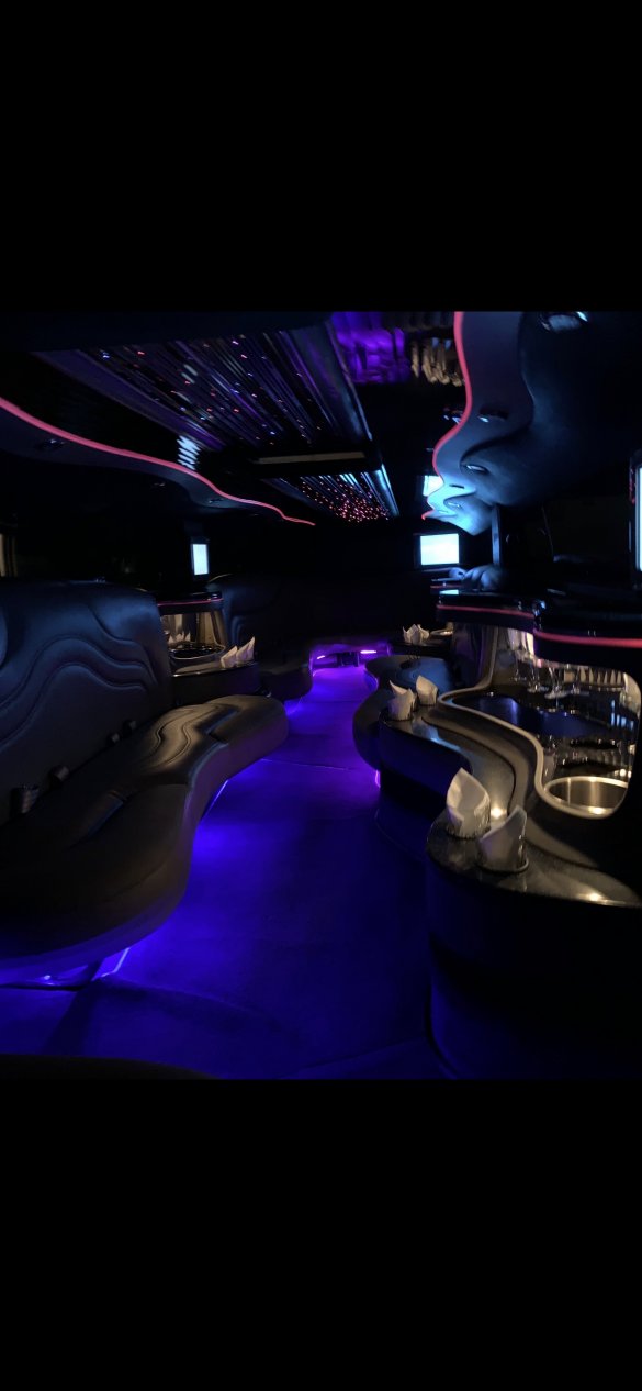 2007 Hummer H2 stretch Limousine for Sale in Newark, CA - Photo 2