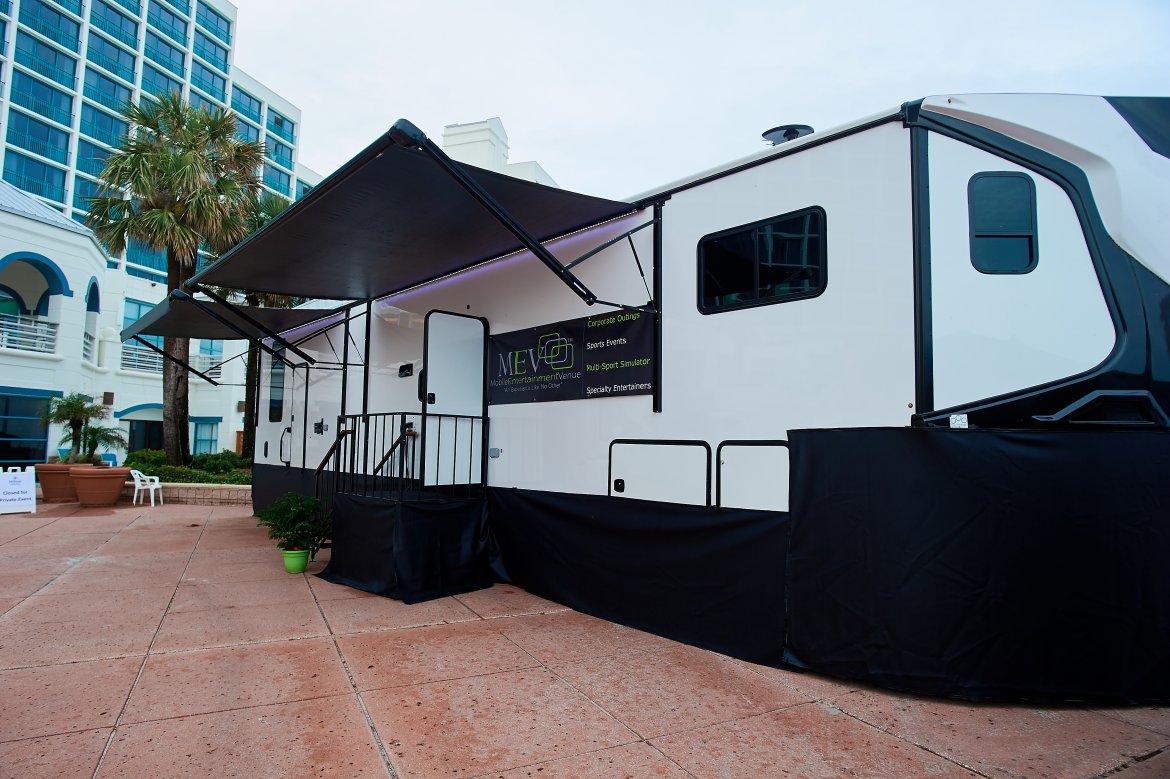 Limo Bus for Sale in ORMOND BEACH, FL - Photo 5