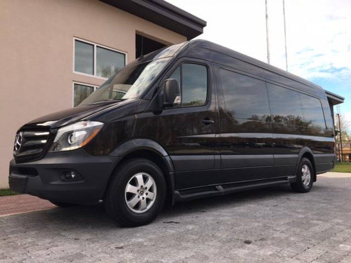 703 Mercedes Benz Sprinters Mercedes Benz Metris Vans And Ford Transits For Sa We Sell Limos