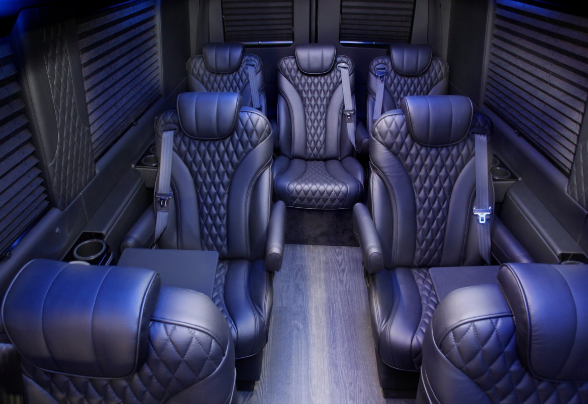 Executive Shuttle for Sale in Haverhill, MA - Photo 7