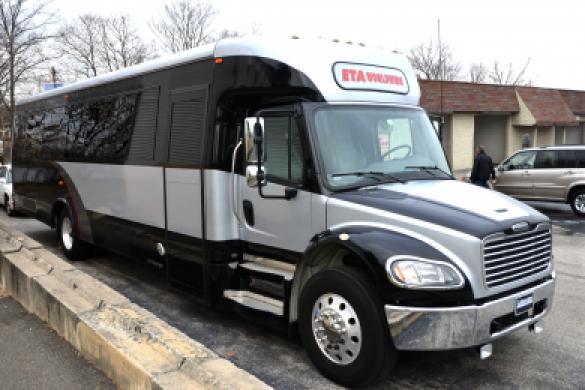 2014 Freightliner M2 Limo Bus for Sale in Oaklyn, NJ - Photo 2