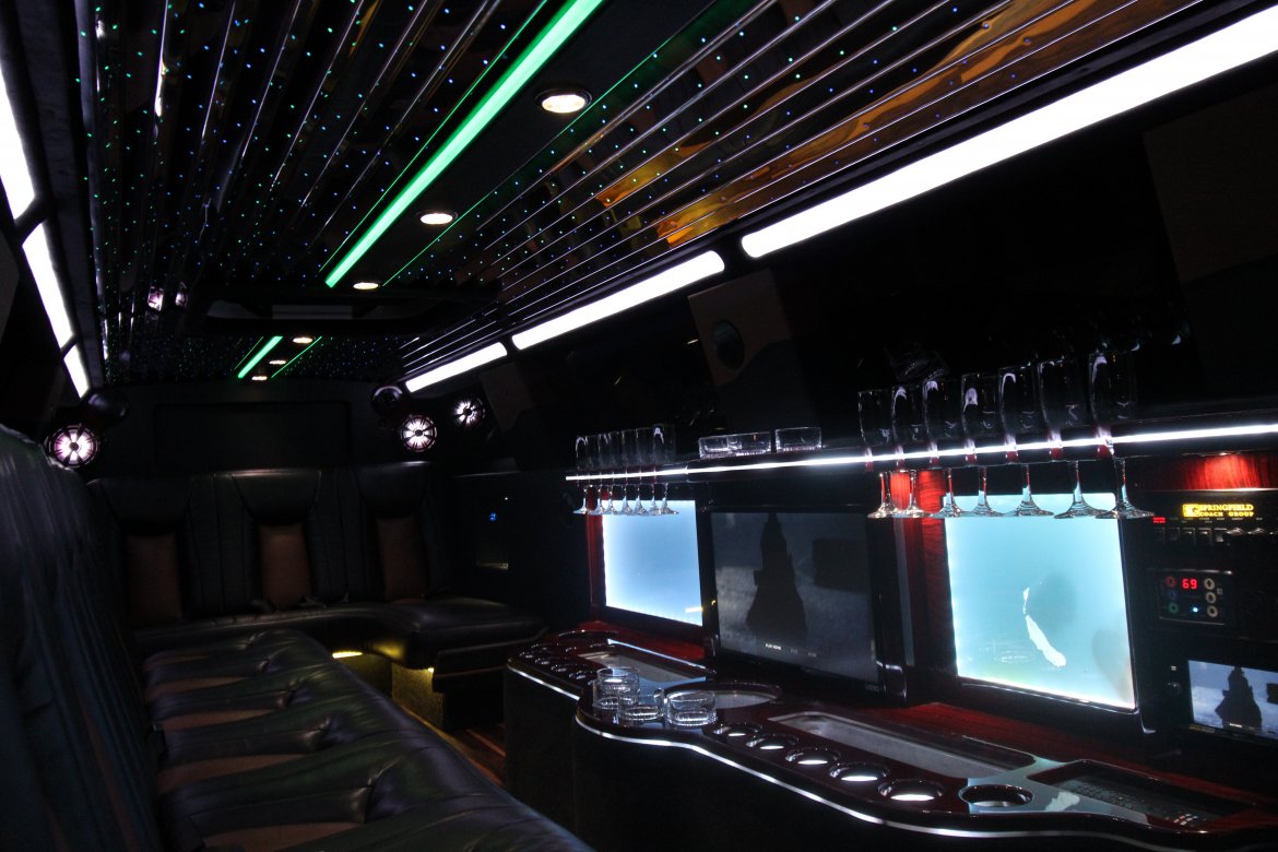 Limousine for Sale in Springfield, MO - Photo 9