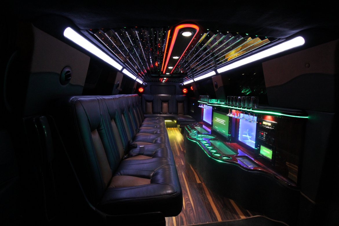 Limousine for Sale in Springfield, MO - Photo 16