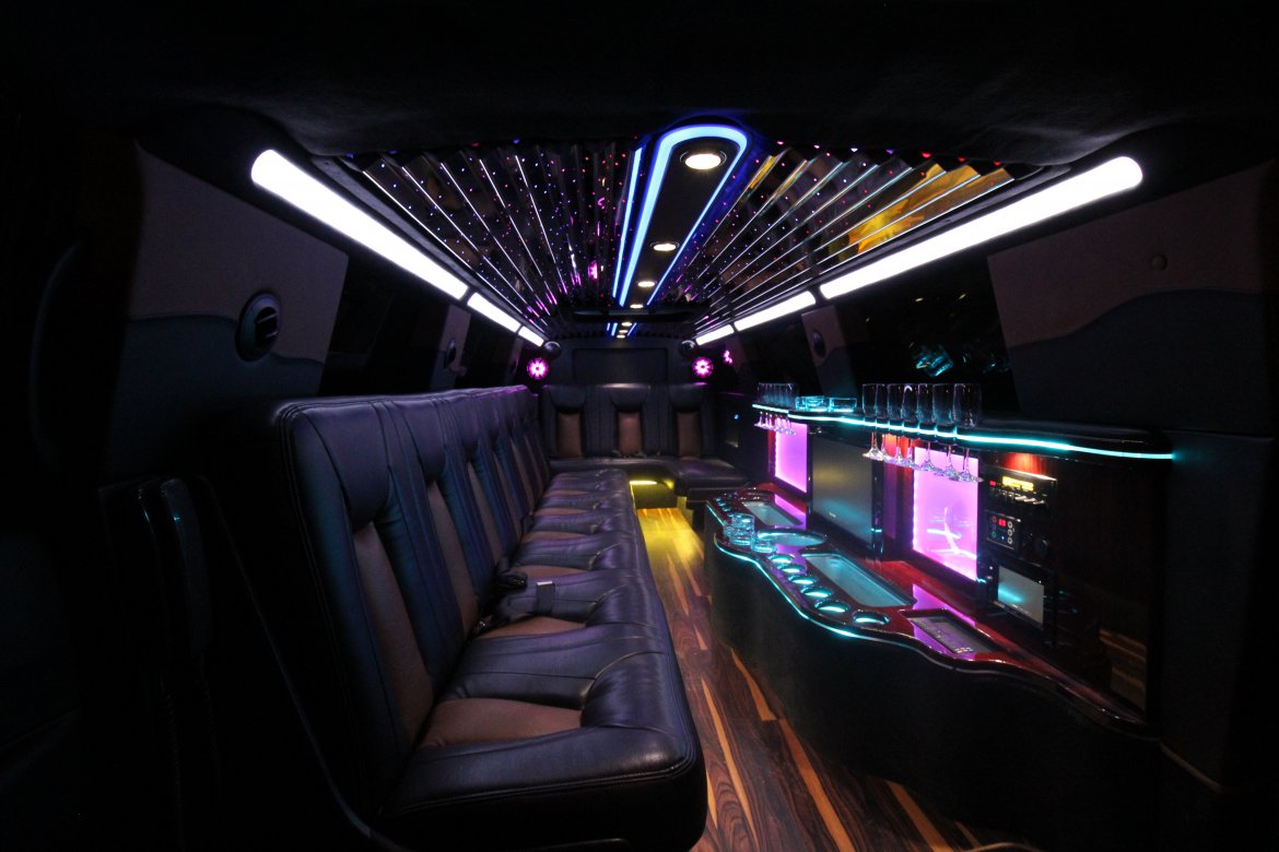 Limousine for Sale in Springfield, MO - Photo 17