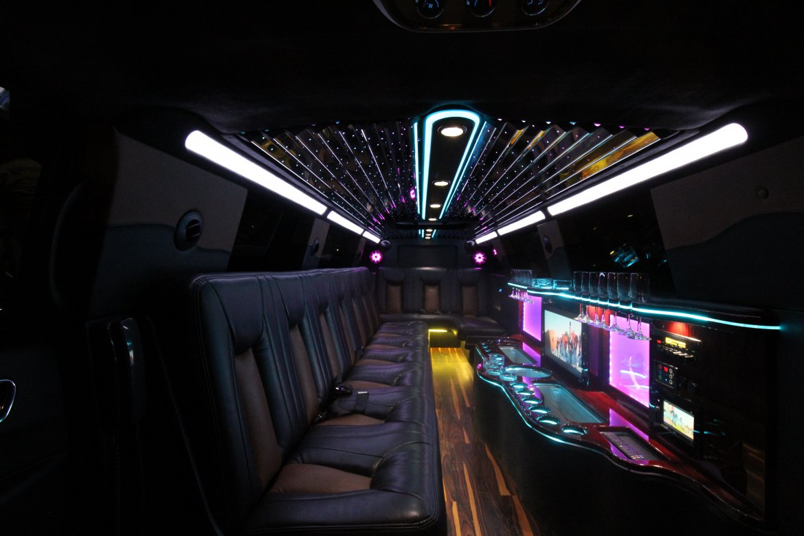 Limousine for Sale in Springfield, MO - Photo 19