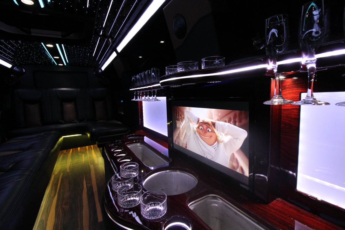 Limousine for Sale in Springfield, MO - Photo 22