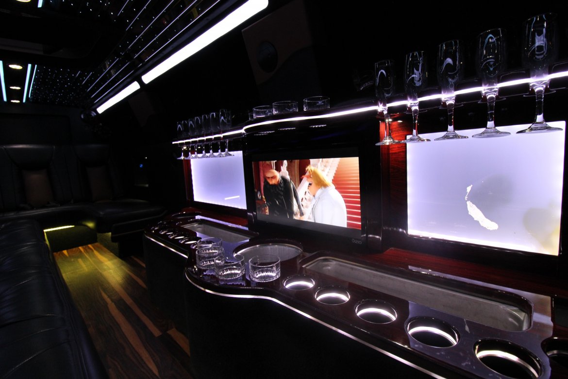 Limousine for Sale in Springfield, MO - Photo 23