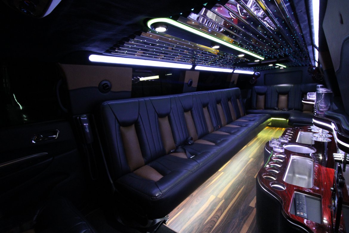 Limousine for Sale in Springfield, MO - Photo 25
