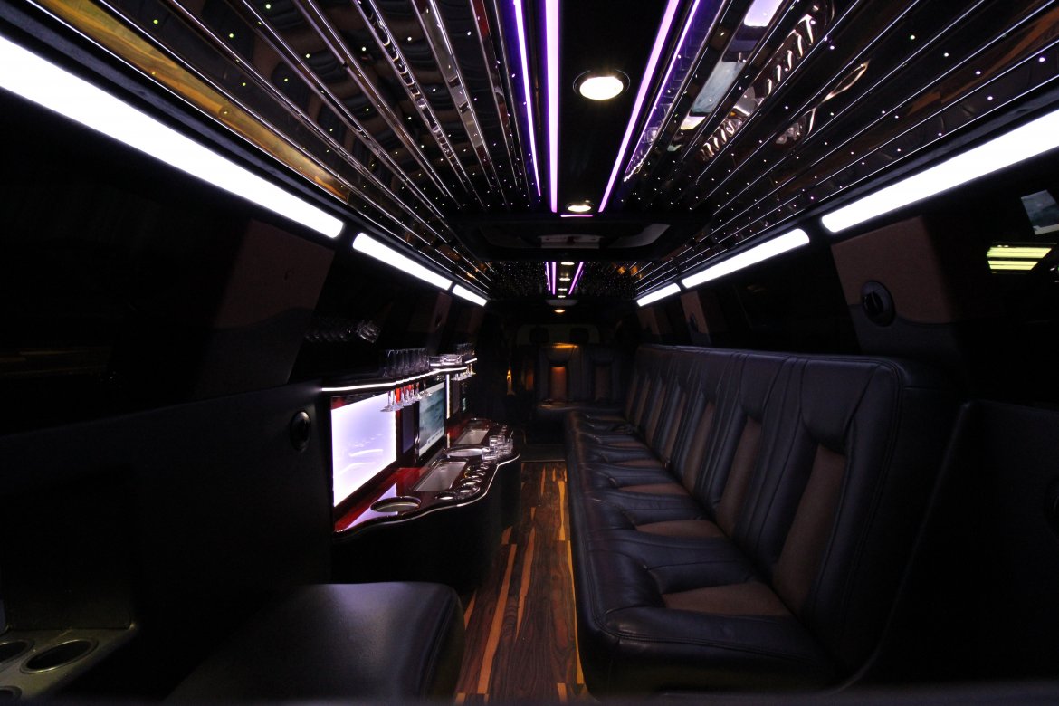 Limousine for Sale in Springfield, MO - Photo 27