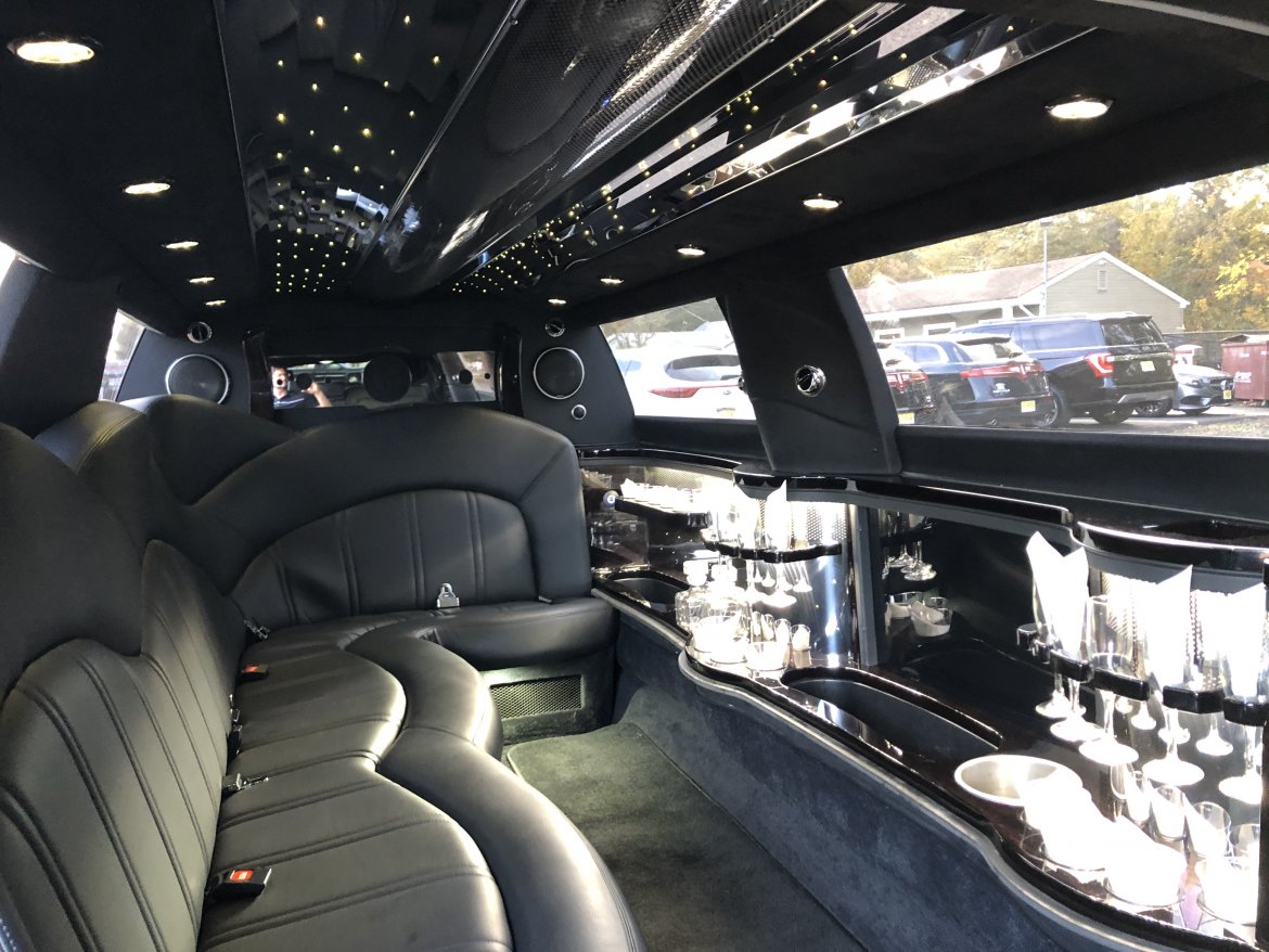 Limousine for Sale in Morganville, NJ - Photo 14