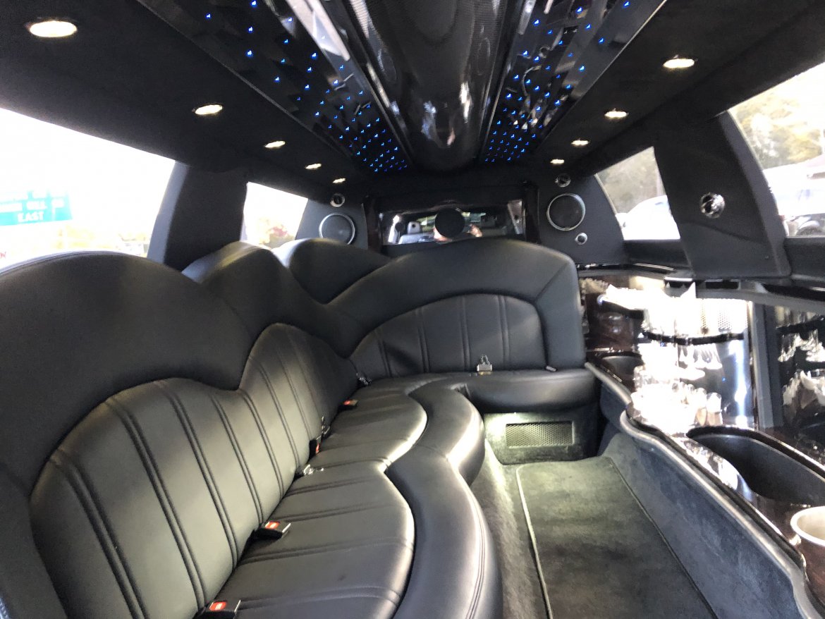 Limousine for Sale in Morganville, NJ - Photo 15