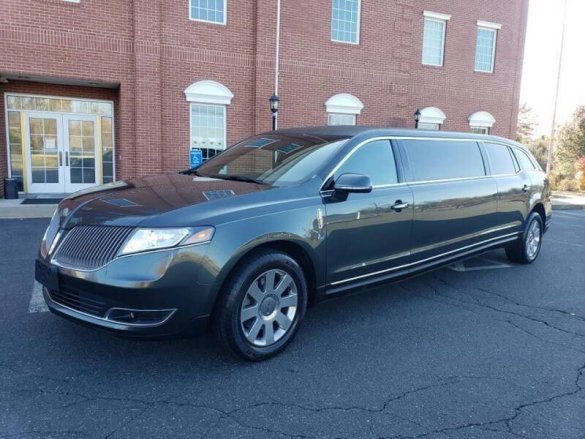 2015 Lincoln MKT AWD Limousine for Sale in SOUTH WINDSOR, CT - Main Photo