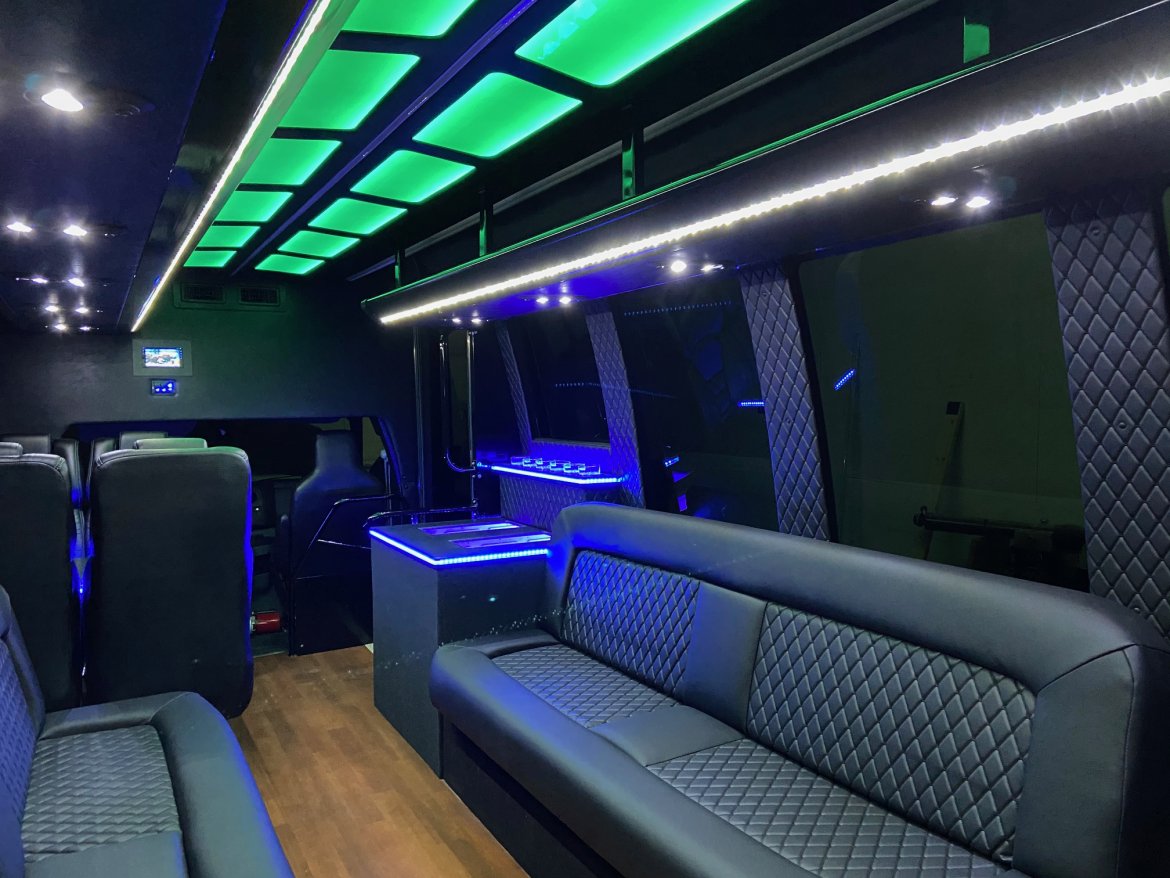 Limo Bus for Sale in Erie, PA - Photo 12