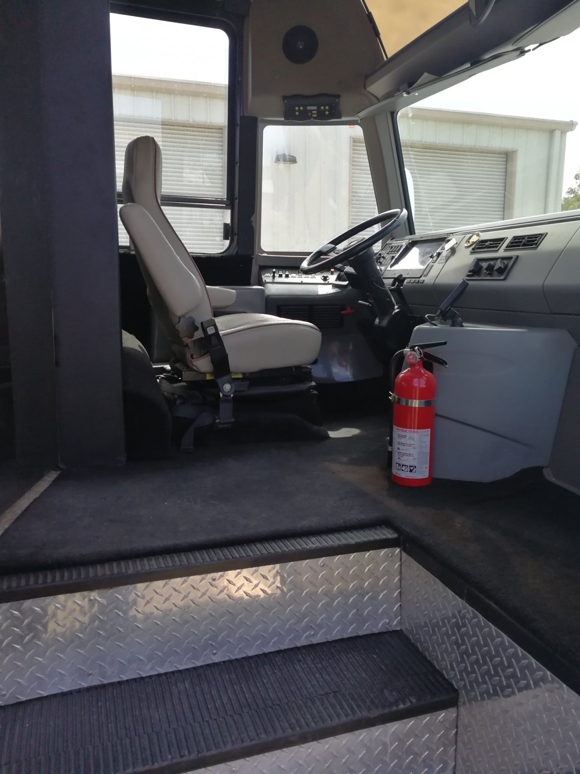 Limo Bus for Sale in Merced, CA - Photo 5