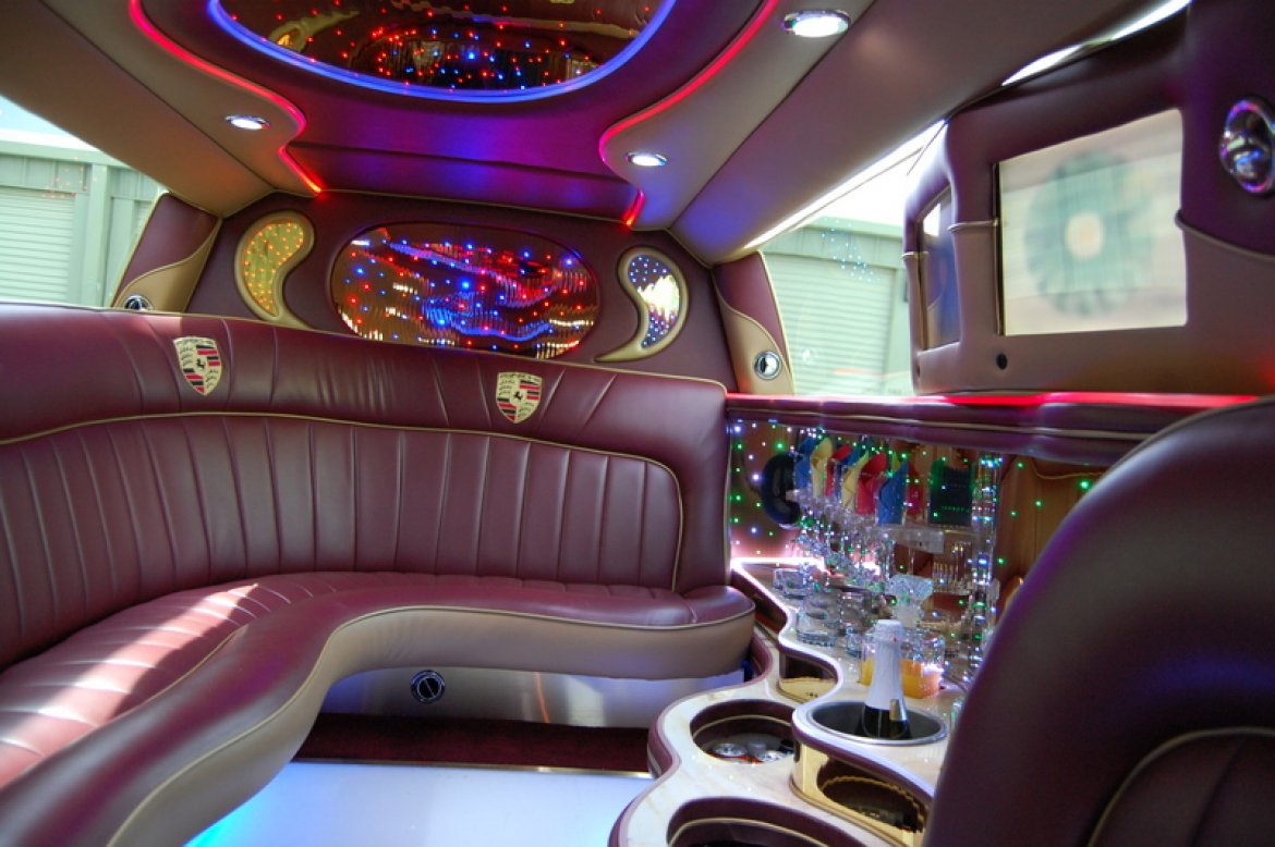 SUV Stretch for Sale in South Houston, TX - Photo 20