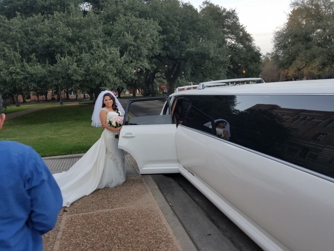 SUV Stretch for Sale in South Houston, TX - Photo 8